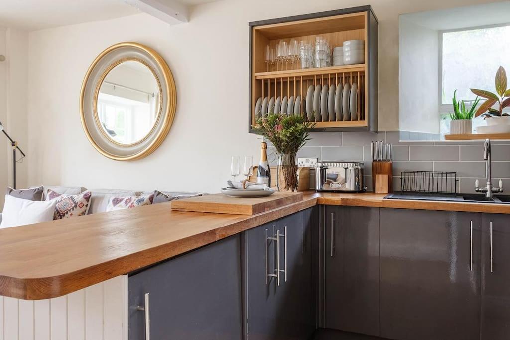 Stylish Painswick Getaway Villa Exteriör bild